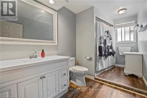 37 Farmington Drive, St. Catharines, ON - Indoor Photo Showing Bathroom