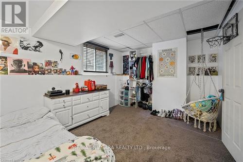 37 Farmington Drive, St. Catharines, ON - Indoor Photo Showing Bedroom