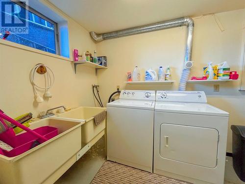 1064 93 Avenue, Dawson Creek, BC - Indoor Photo Showing Laundry Room