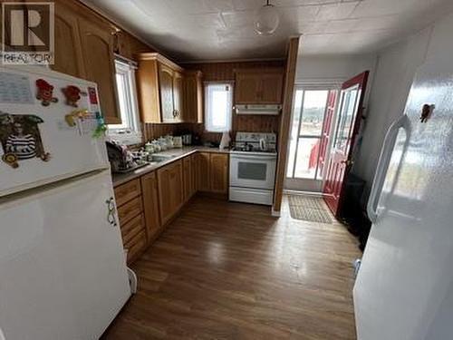 1-2 Mount Road, Lower Island Cove, NL - Indoor Photo Showing Kitchen