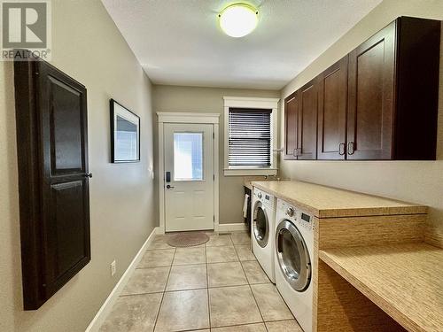 15835 Ackerman Road, Lake Country, BC - Indoor Photo Showing Laundry Room