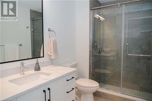 741 King Street Unit# 1711, Kitchener, ON - Indoor Photo Showing Bathroom