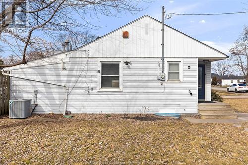 3897 Turner, Windsor, ON - Outdoor With Exterior