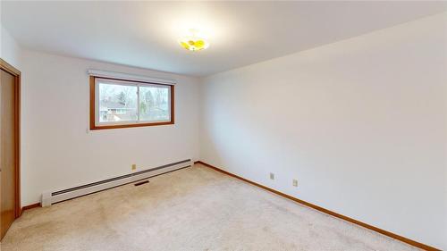 11 Karen Avenue, St. Catharines, ON - Indoor Photo Showing Other Room