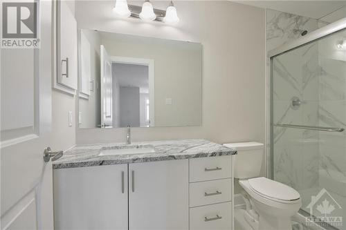17 Reynolds Avenue, Carleton Place, ON - Indoor Photo Showing Bathroom