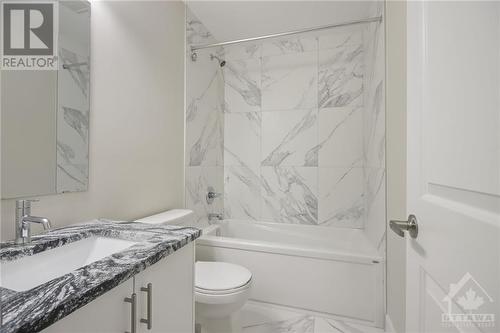 17 Reynolds Avenue, Carleton Place, ON - Indoor Photo Showing Bathroom