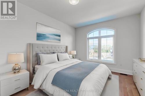 51A Puccini Dr, Richmond Hill, ON - Indoor Photo Showing Bedroom