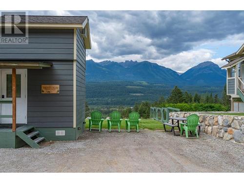 420 Ottoson Road, Golden, BC - Outdoor