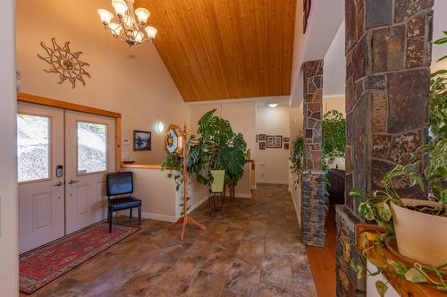 420 Ottoson Road, Golden, BC - Indoor Photo Showing Other Room
