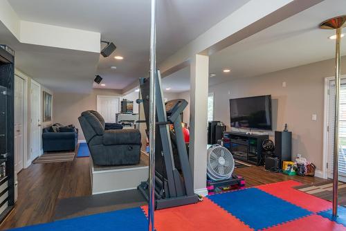 1067 Bridgeview Crescent, Castlegar, BC - Indoor Photo Showing Other Room