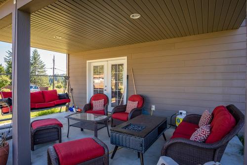 1067 Bridgeview Crescent, Castlegar, BC - Outdoor With Deck Patio Veranda With Exterior