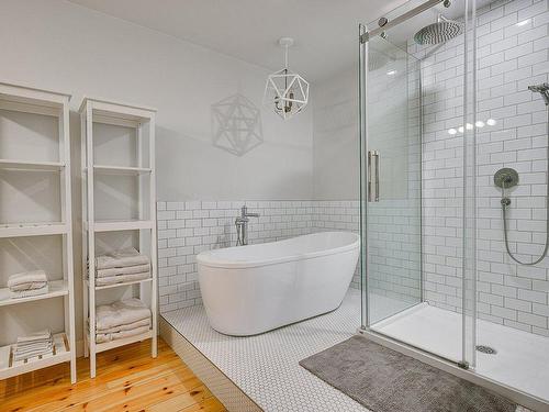 Salle de bains - 345 Mtée Victor-Nymark, Saint-Sauveur, QC - Indoor Photo Showing Bathroom