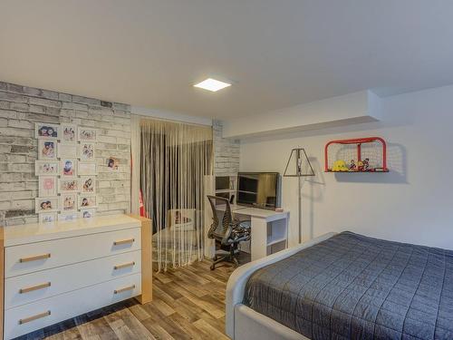 Chambre Ã Â coucher - 1525 Rue Dorion, Laval (Duvernay), QC - Indoor Photo Showing Bedroom