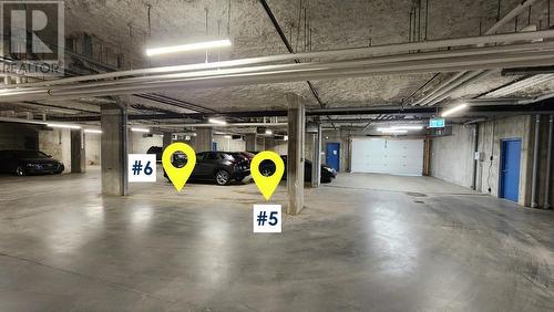 1083 Klo Road Unit# 503, Kelowna, BC - Indoor Photo Showing Garage
