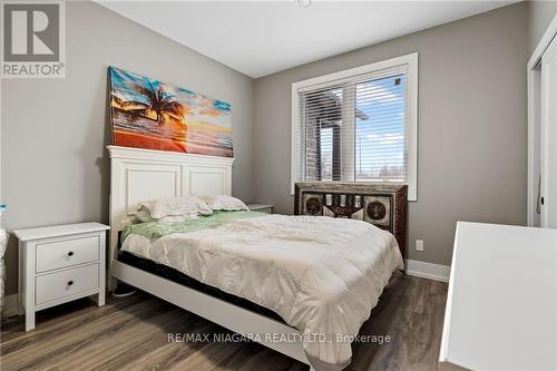 3921 Miller Road, Port Colborne, ON - Indoor Photo Showing Bedroom