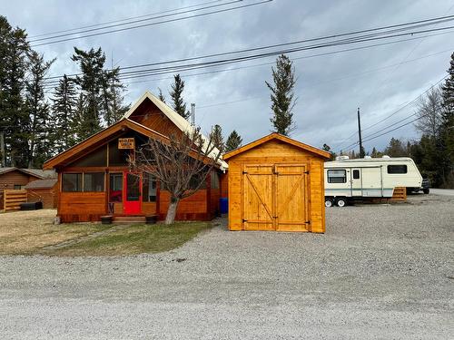 1851 Victoria Avenue, Windermere, BC - Outdoor With View