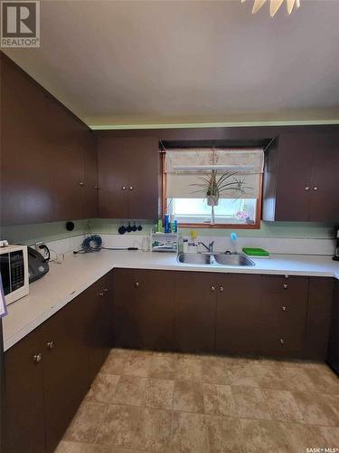 205 Oak Street, Porcupine Plain, SK - Indoor Photo Showing Kitchen With Double Sink