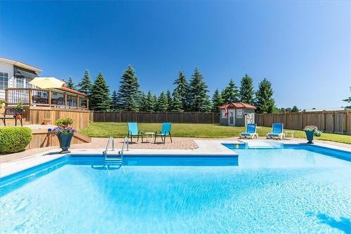 534 Concession 8 Road E, Flamborough, ON - Outdoor With In Ground Pool With Backyard