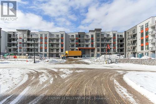 #310 -8-10 Harbour St W, Collingwood, ON - Outdoor With Balcony With Facade