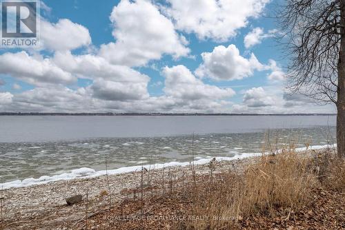 25 Prinyers Cove Cres, Prince Edward County, ON - Outdoor With Body Of Water With View