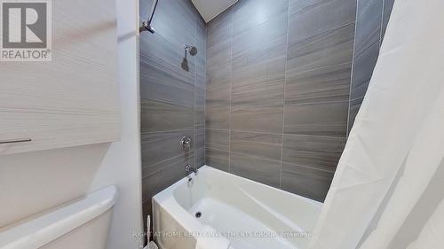 410 - 120 Carrick Trail, Gravenhurst, ON - Indoor Photo Showing Bathroom