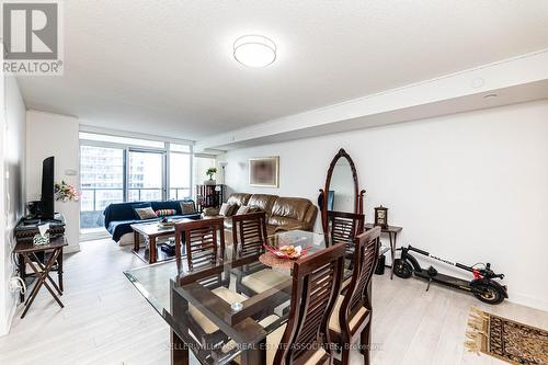 #2012 -70 Queens Wharf, Toronto, ON - Indoor Photo Showing Dining Room