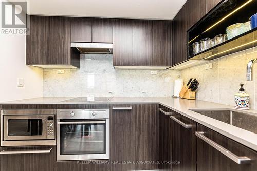 #2012 -70 Queens Wharf, Toronto, ON - Indoor Photo Showing Kitchen With Upgraded Kitchen