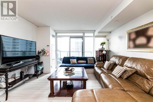 #2012 -70 Queens Wharf, Toronto, ON - Indoor Photo Showing Living Room