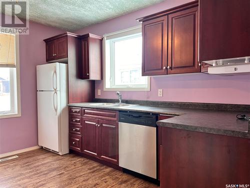 414 6Th Street E, Wynyard, SK - Indoor Photo Showing Kitchen