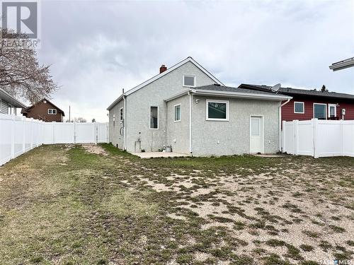 414 6Th Street E, Wynyard, SK - Outdoor