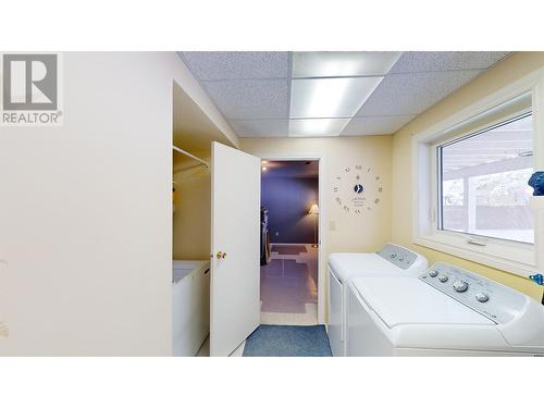 1757 Cypress Road, Quesnel, BC - Indoor Photo Showing Laundry Room