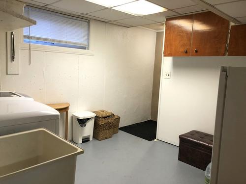 4405 14 Avenue, Vernon, BC - Indoor Photo Showing Laundry Room