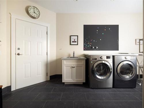 14358 Invercraig Place, Coldstream, BC - Indoor Photo Showing Laundry Room