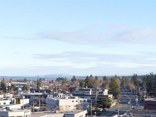 512 5Th St, Courtenay, BC - Outdoor With View