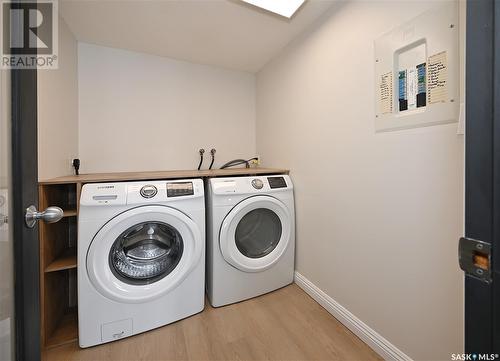 #108 517 Albert Street, Estevan, SK - Indoor Photo Showing Laundry Room