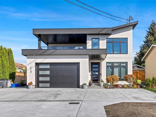 218 Crease Ave, Saanich, BC - Outdoor