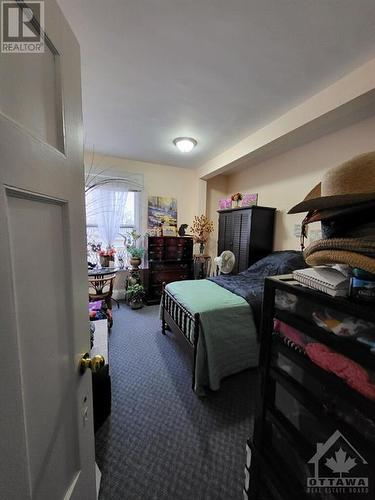 33 Foster Street, Perth, ON - Indoor Photo Showing Bedroom