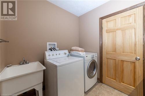 741209 Grey Road 40, Chatsworth (Twp), ON - Indoor Photo Showing Laundry Room