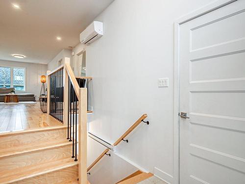 Staircase - 279 21E Avenue, Sainte-Anne-De-Sabrevois, QC - Indoor Photo Showing Other Room