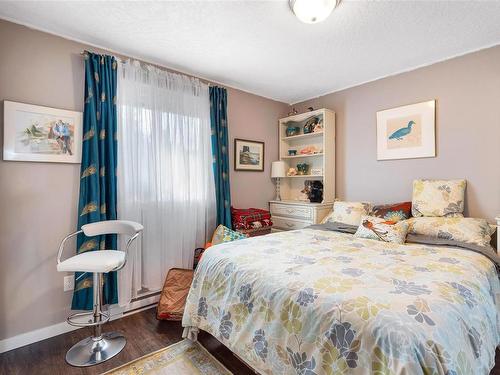 1-2740 Stautw Rd, Central Saanich, BC - Indoor Photo Showing Bedroom