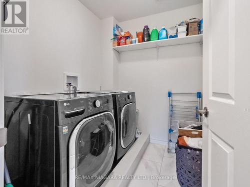 1478 Marina Drive, Fort Erie, ON - Indoor Photo Showing Laundry Room