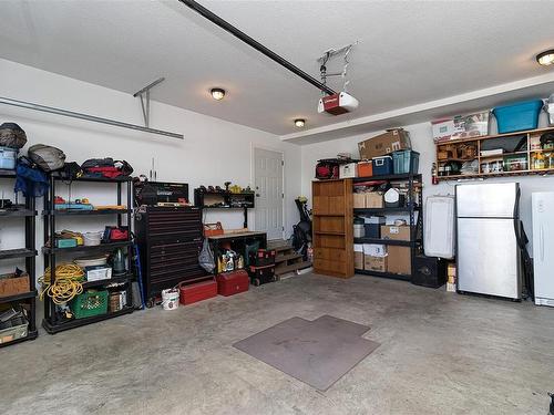 1714 Meagan St, Crofton, BC - Indoor Photo Showing Garage