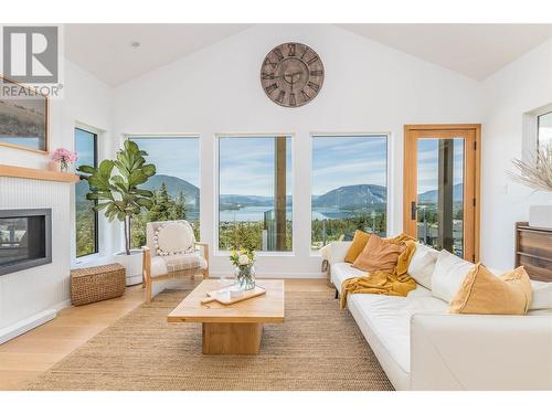 1041 19 Avenue Se, Salmon Arm, BC - Outdoor With Body Of Water With View