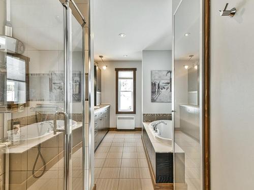 Ensuite bathroom - 66 Rue De La Pulperie, Saint-Jérôme, QC - Indoor Photo Showing Bathroom