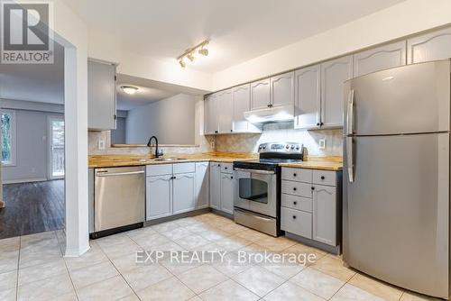 83 Green Briar Road, New Tecumseth, ON - Indoor Photo Showing Kitchen