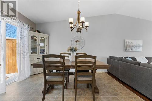 500 Angus Campbell Drive, Pembroke, ON - Indoor Photo Showing Dining Room