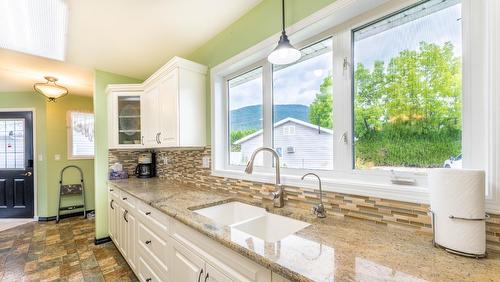 409 33Rd Avenue S, Erickson, BC - Indoor Photo Showing Kitchen With Double Sink