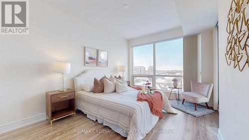 #808 -9088 Yonge St, Richmond Hill, ON - Indoor Photo Showing Bedroom
