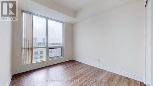 #808 -9088 Yonge St, Richmond Hill, ON - Indoor Photo Showing Other Room