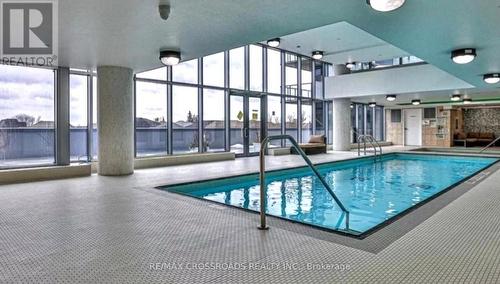 #808 -9088 Yonge St, Richmond Hill, ON - Indoor Photo Showing Other Room With In Ground Pool